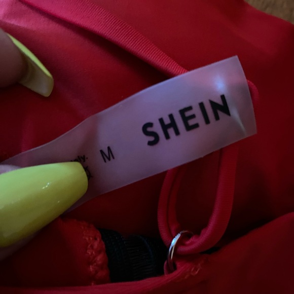 🛍️ 4/$25 Bikini top - Picture 3 of 3